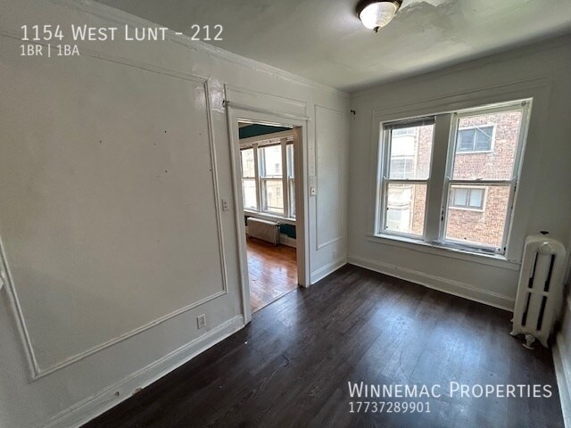 Building Photo - 1154 West Lunt-212