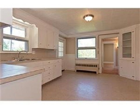 Building Photo - 16 Gates Ct