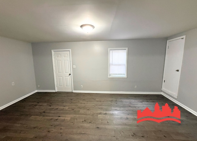 Building Photo - 1545 Duke Rd