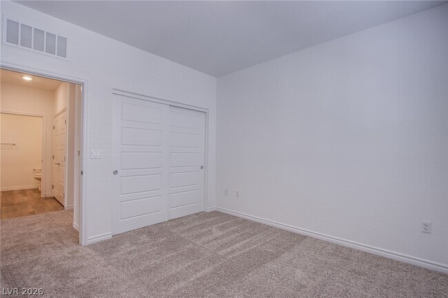 Building Photo - 2555 Hampton Rd