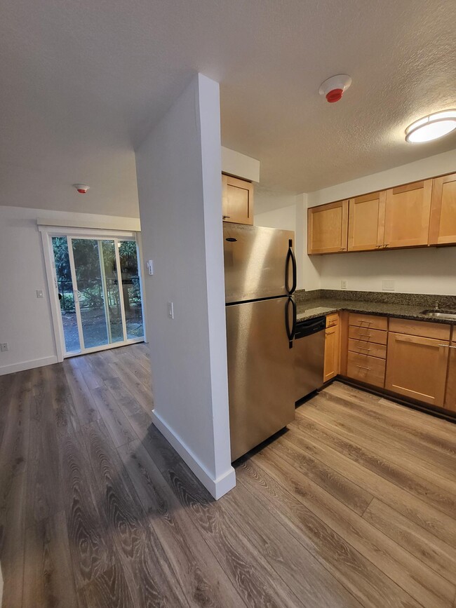 Building Photo - 15819 NE Leary Way