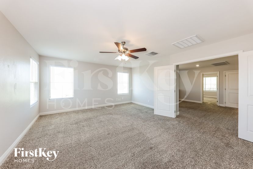 Building Photo - 11458 S 176th Dr