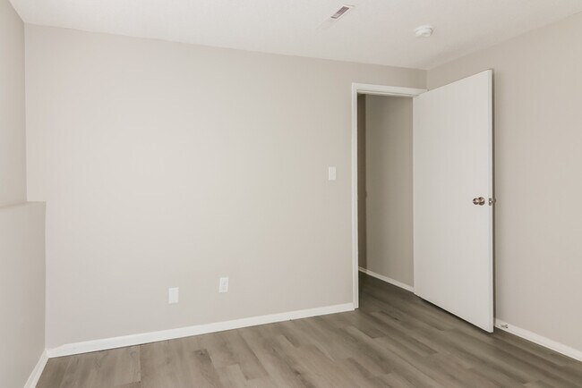 Building Photo - Inviting 4-Bedroom Home in Columbus, OH