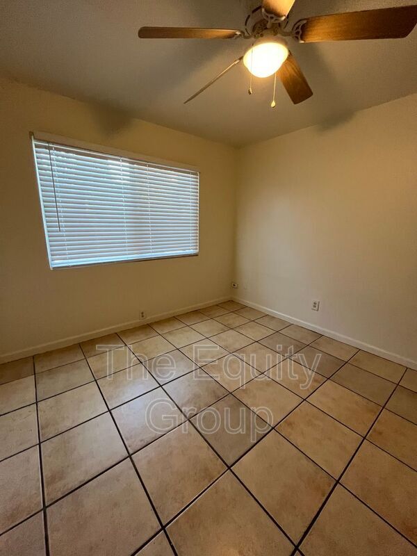 Building Photo - 524 S Encina St