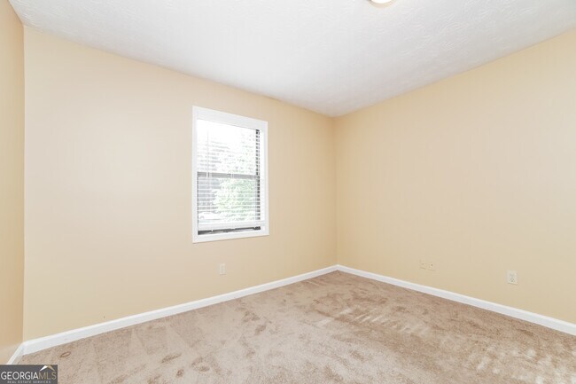 Building Photo - 4027 Evelyn Dr