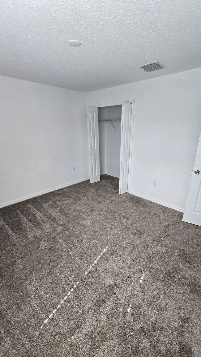 Building Photo - 3936 Willow Brk Dr