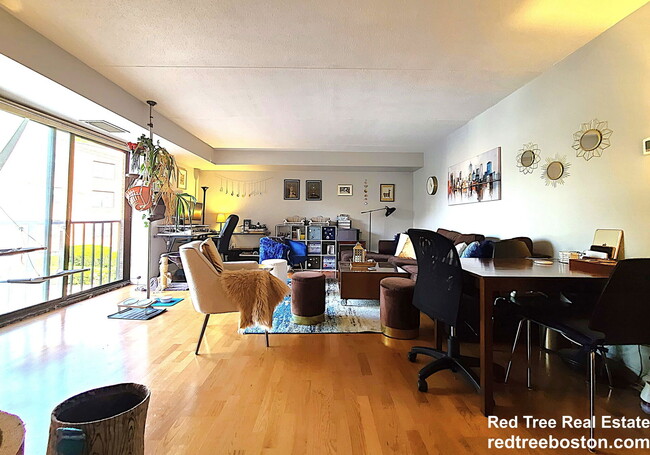 Primary Photo - 1243 Beacon St