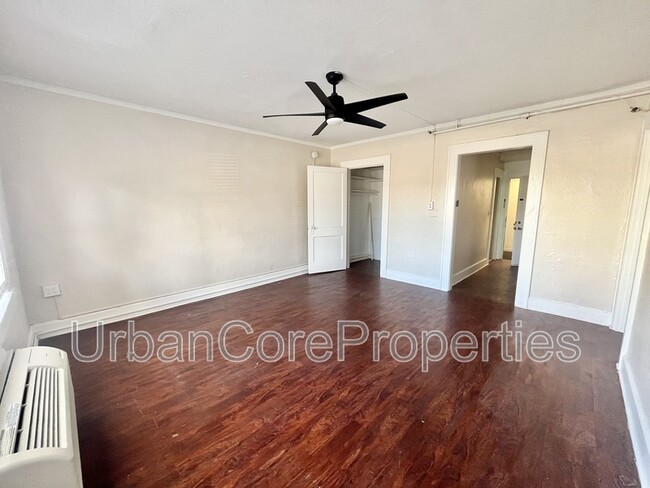 Building Photo - 215 5th Ave N