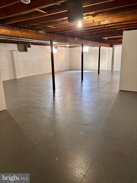 Building Photo - 1228 Heddon Ave