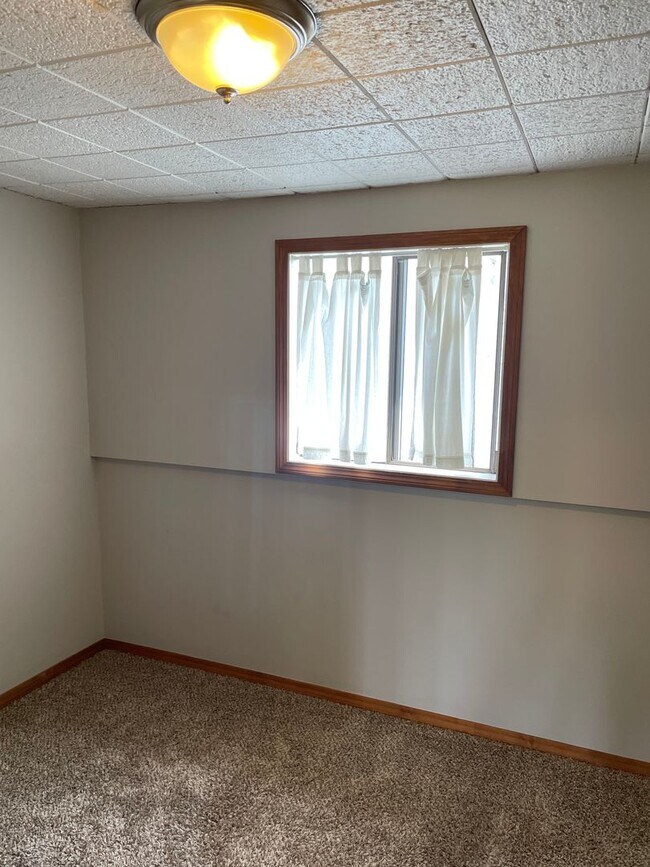 Building Photo - M1614 #1-3