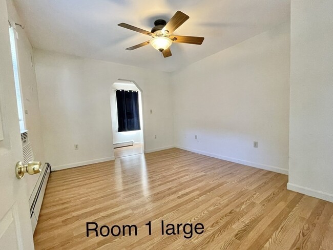 Building Photo - 51 Rosemont St