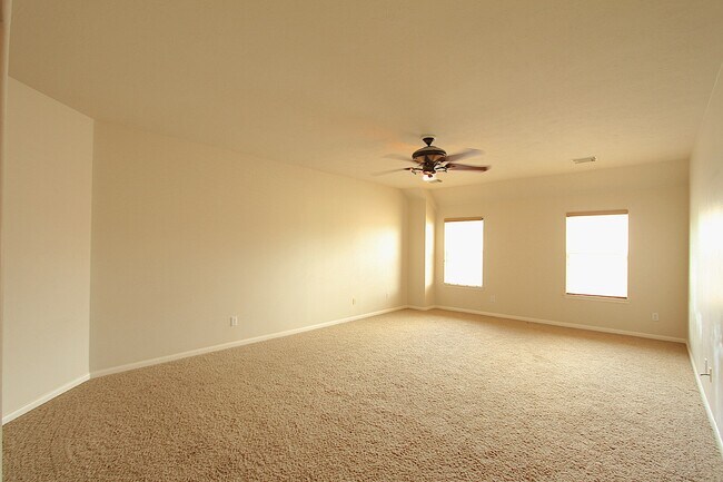 Building Photo - 4430 Waverly Canyon Ln