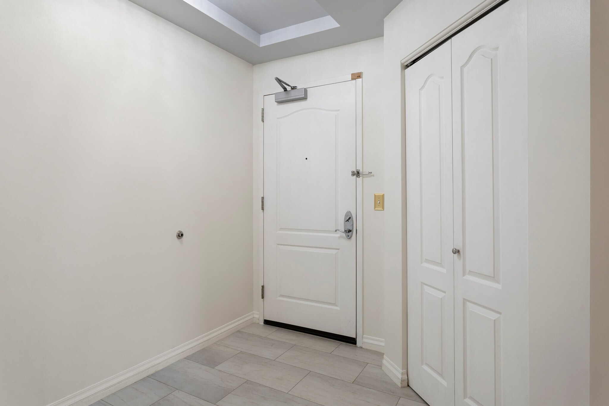 entryway - 300 W 11th Ave
