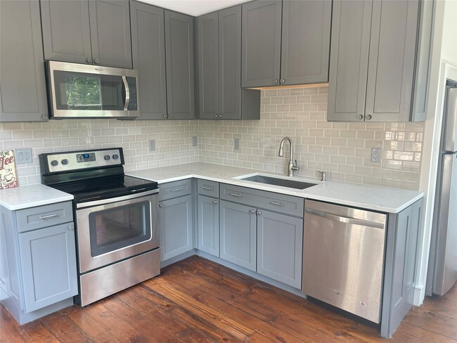 Building Photo - 624 NY-22