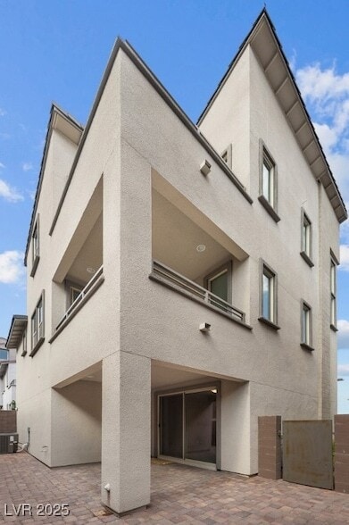 Building Photo - 635 Pyrite Will St