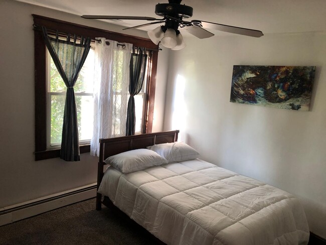 Bedroom with window view - 3800 Ridgecroft Rd