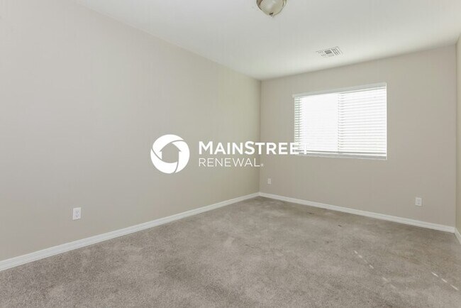 Building Photo - 3 Bedroom Pet-Friendly Home in Phoenix, AZ...