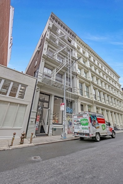 Building Photo - 78 Grand St