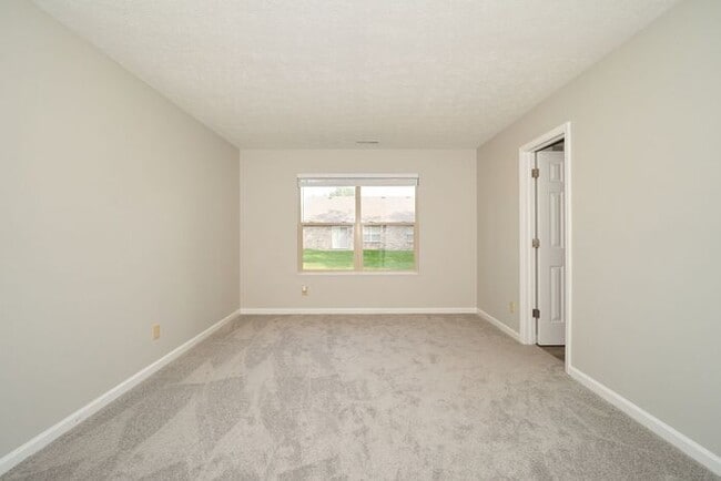 Building Photo - Great Brownsburg Home!
