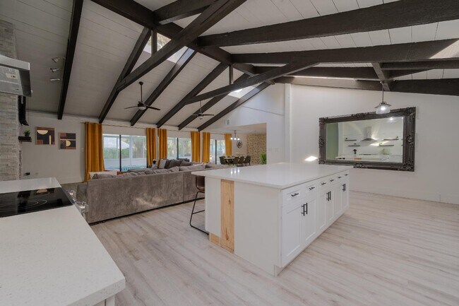 Building Photo - 1775 Harbor Rd