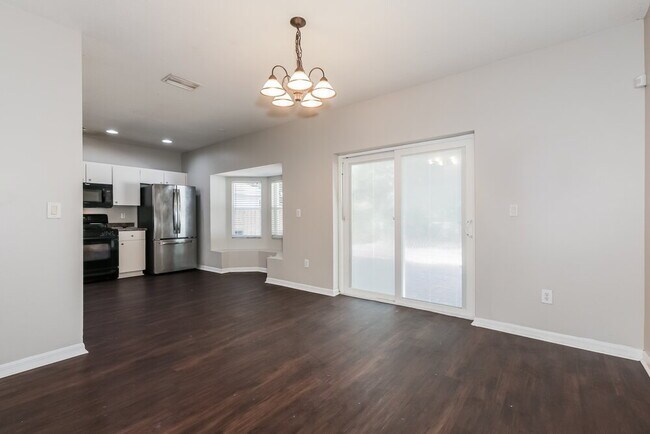 Building Photo - 11116 Newbridge Dr