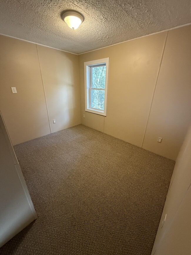 Building Photo - 17 Levhon Village Rd