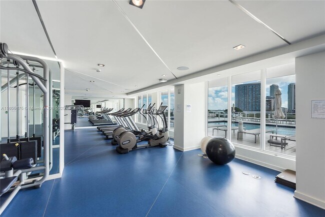 Building Photo - 4250 Biscayne Blvd