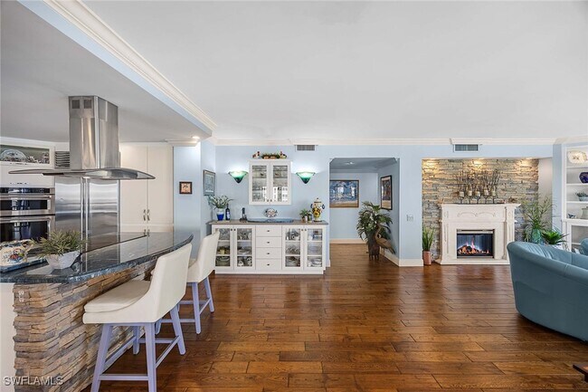 Building Photo - 4401 Gulf Shore Blvd N