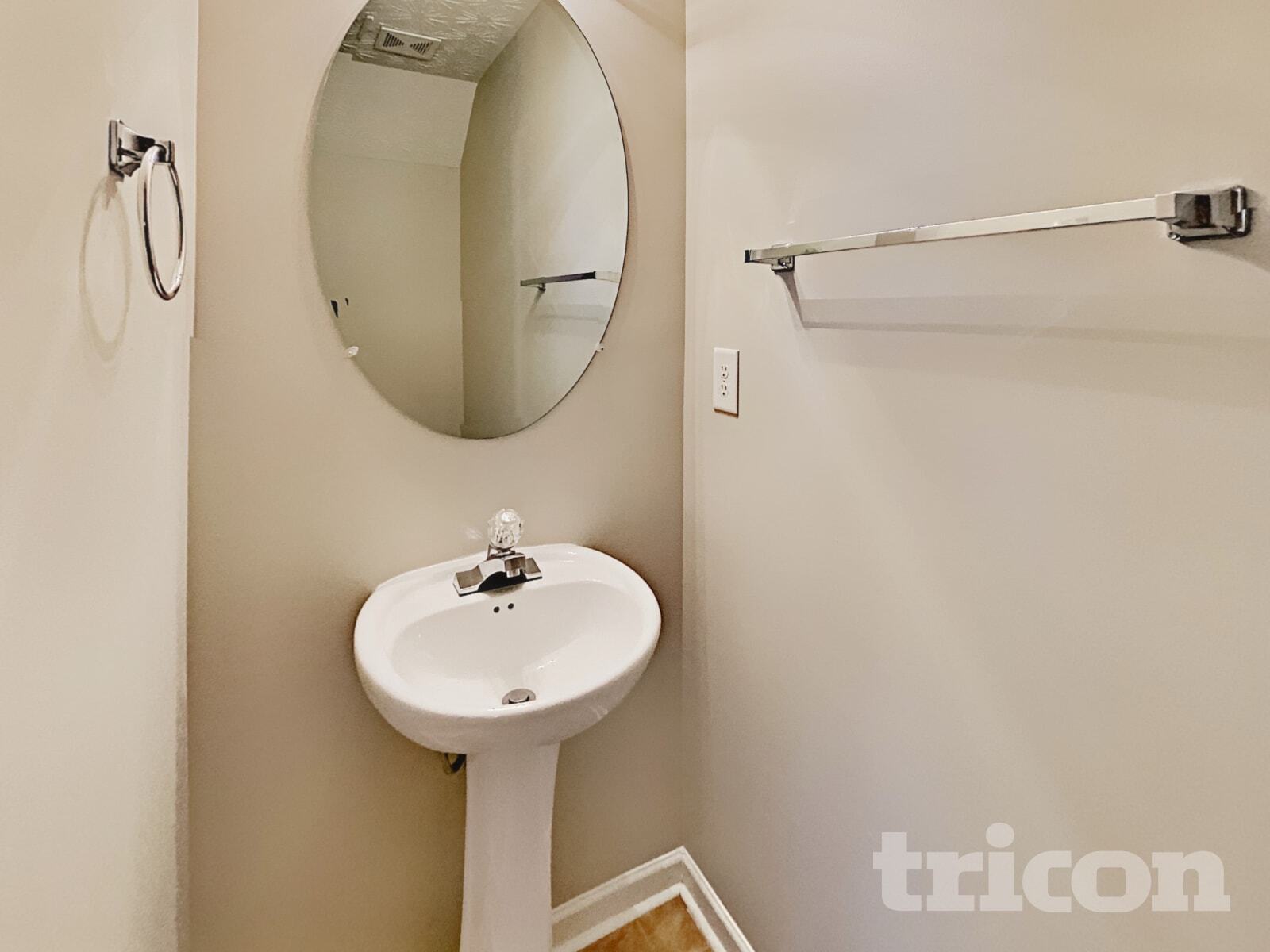 Building Photo - 7637 Garnet Dr