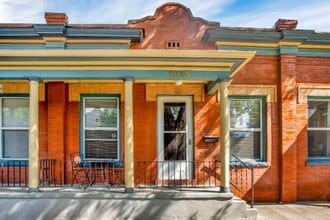 Building Photo - 1015 E 10th Ave