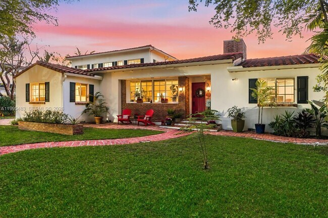 Building Photo - Northeast 5th Avenue Road, Miami Shores, FL 33138 - 5 BR 4 BA single-family home