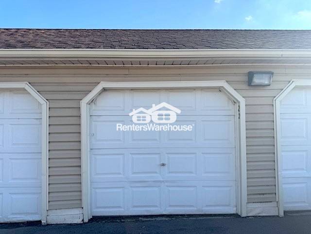 Building Photo - 22 E 13th St