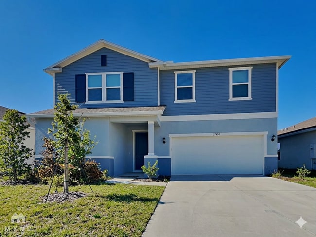 Building Photo - 37450 MacKenzie Dr