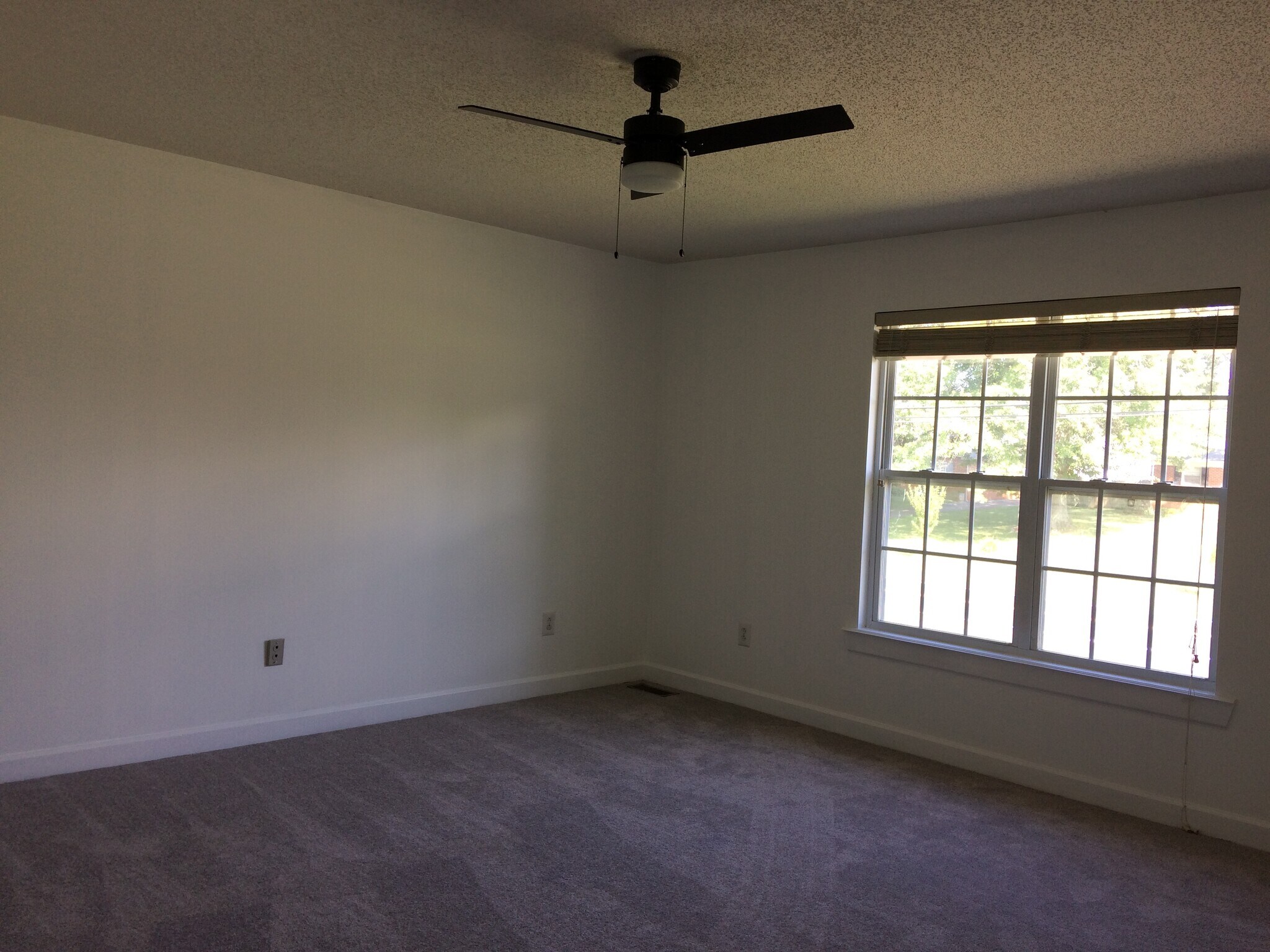 Master Bedroom - 701 Swadley Rd