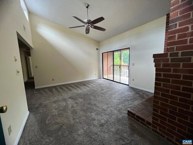 Building Photo - 125 Turtle Creek Rd