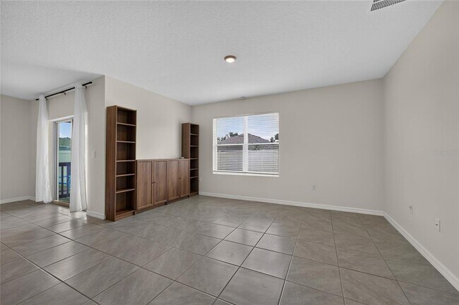 Building Photo - 1725 Aurora Ridge Dr