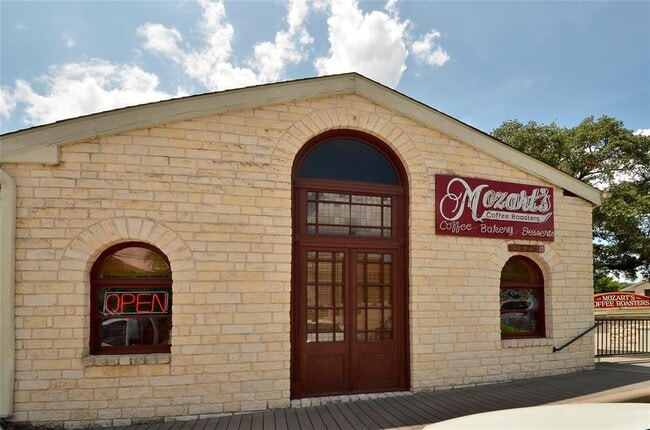 Building Photo - 2507 Quarry Rd