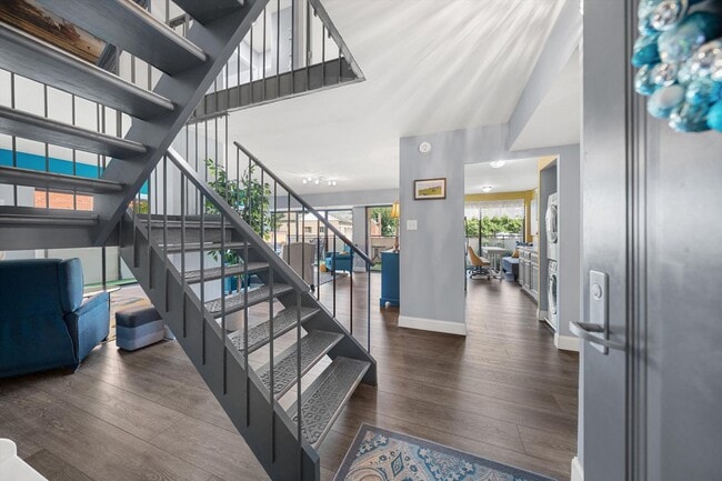 Building Photo - 5300 Columbia Pike