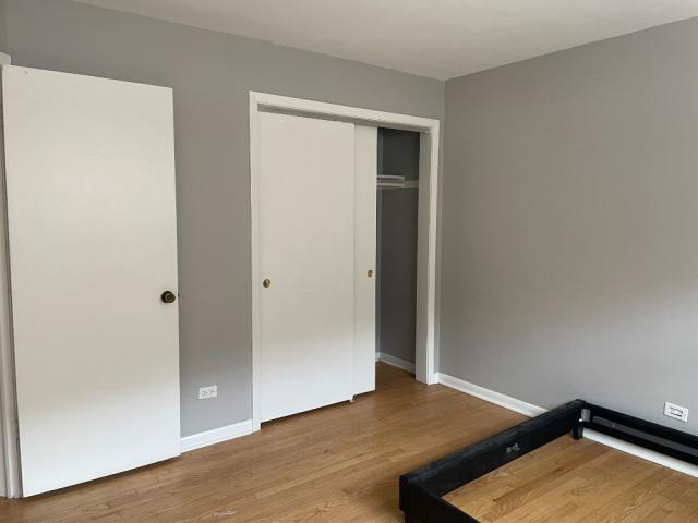 Building Photo - 2 bedroom in CHICAGO IL 60634