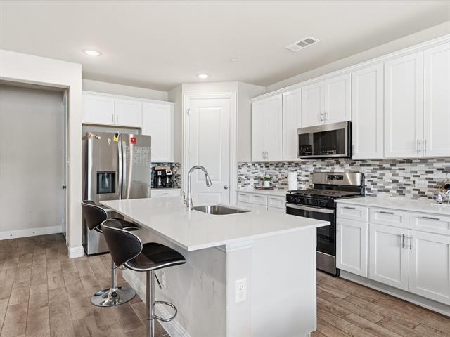 Building Photo - 217 Suma Dr