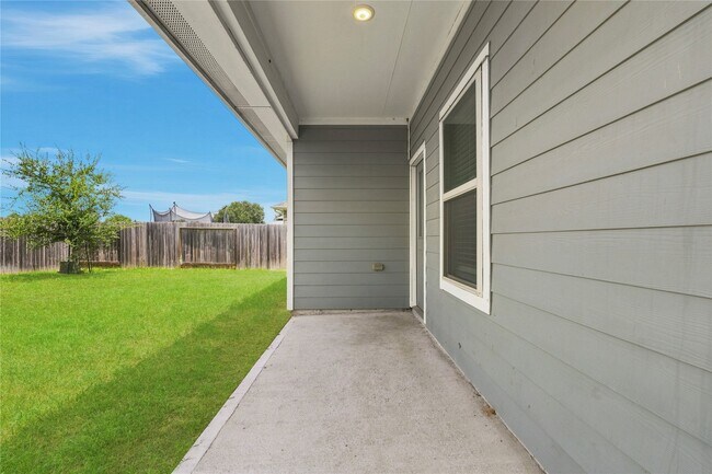 Building Photo - 7422 French Quarter Ct