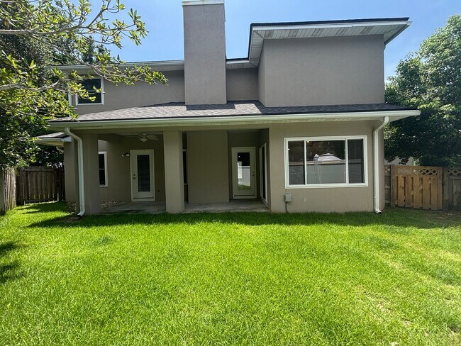 Building Photo - 826 Boulevard of the Champions