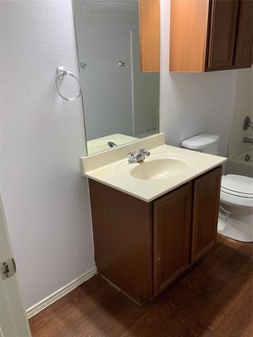 Building Photo - 906 Penny Royal Ct