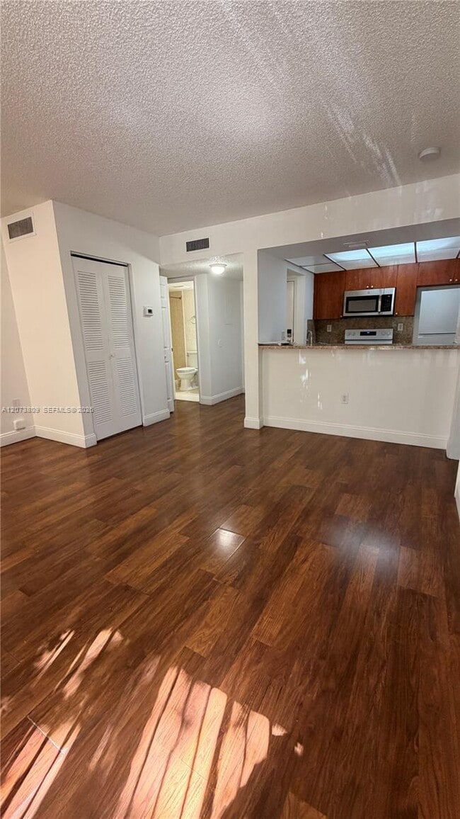 Building Photo - 7075 NW 186th St