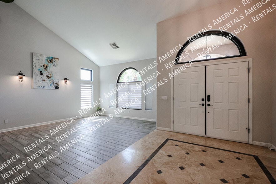 Building Photo - 1708 E Kaibab Dr