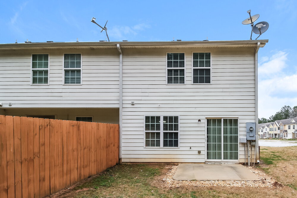 Building Photo - 1752 Old Dogwood