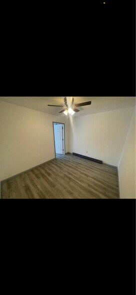 Building Photo - 2338 Pennsylvania St