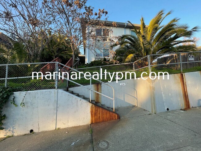 Building Photo - 114 Carolina St