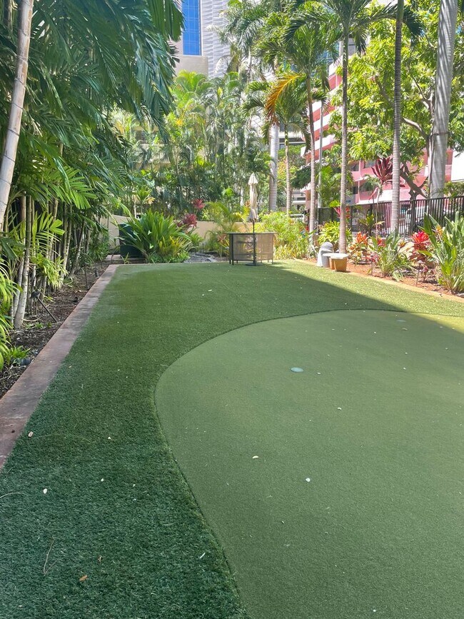 Building Photo - Loft at Waikiki - 2 Bdrm/2 Bath/2 Prkg - $4,500