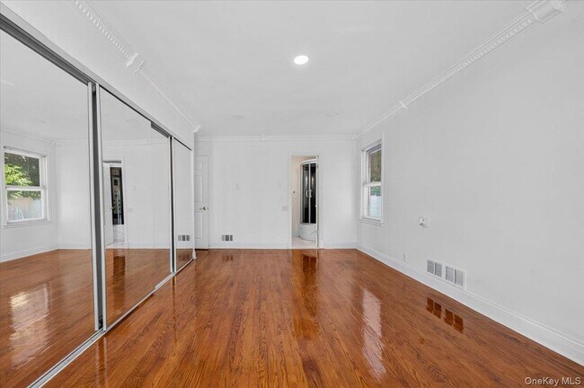 Building Photo - 1155 Webster Ave